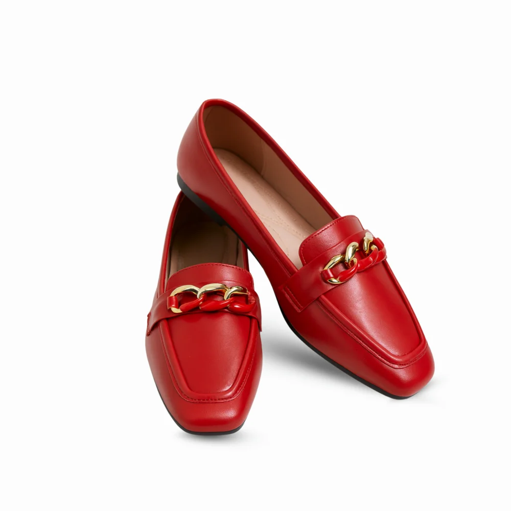 Buy the Crimson Chain Loafers at Nouvaid Center bold red women’s loafers with a chic gold chain detail and cushioned comfort. Perfect for work, parties, and casual outings.